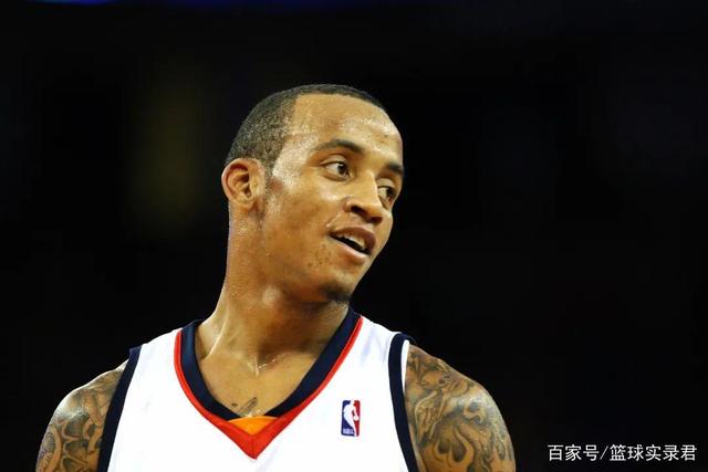中超最佳阵容：成都铁卫绝平救主 玉昆18岁小将传射4场造4球
